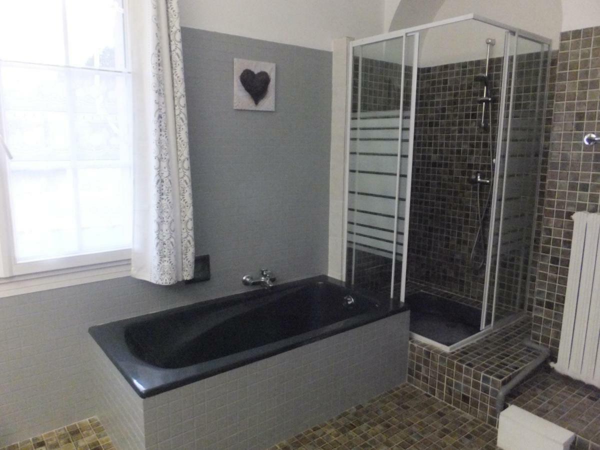 グレウー・レ・バン Bastide Du Bonheur Saint Donat Bed & Breakfast エクステリア 写真